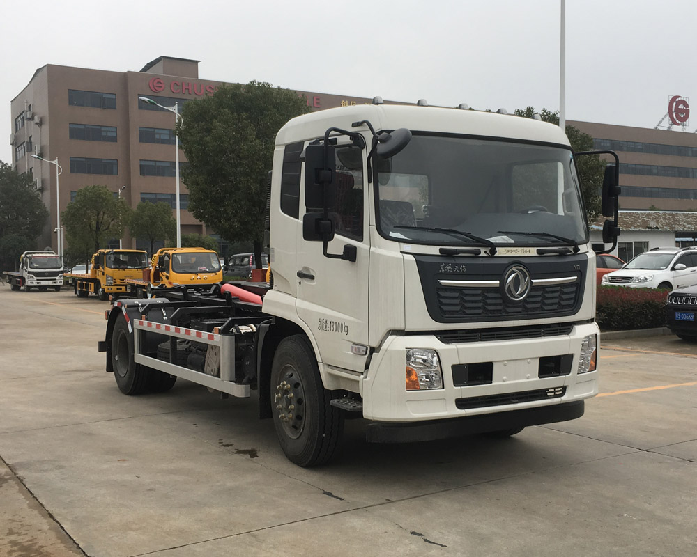 楚勝牌CSC5180ZXX6DF型車(chē)廂可卸式垃圾車(chē)